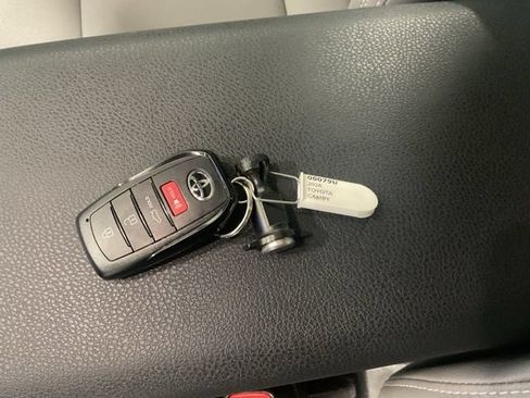 Used 2026 Toyota Camry SE w/ Multimedia Upgrade Package AWD/4WD image 22