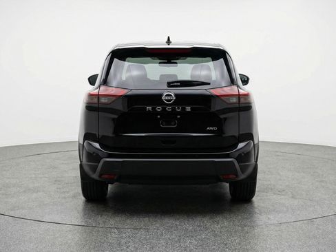 Used 2025 Nissan Rogue SV image 7