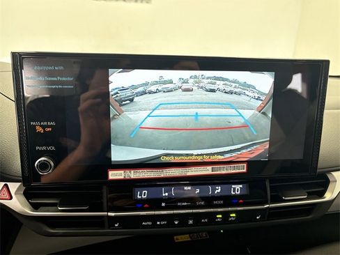 New 2025 Toyota Sienna XLE image 20