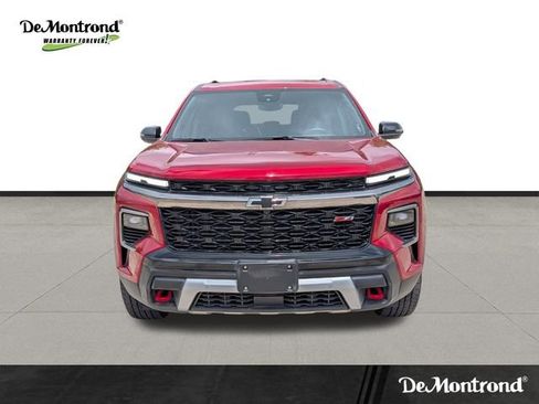 Used 2024 Chevrolet Traverse Z71 w/ Enhanced Driving Package image 2