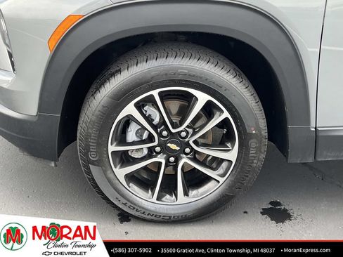 Used 2025 Chevrolet TrailBlazer LT AWD/4WD image 10