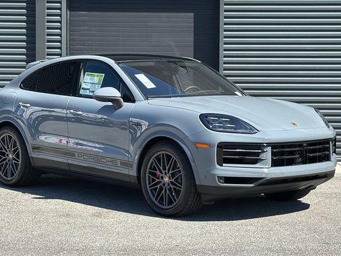 New 2026 Porsche Cayenne S AWD/4WD image 22