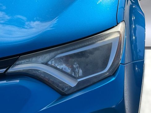 Used 2017 Toyota RAV4 XLE image 11