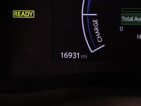 Used 2025 Toyota Camry SE w/ Multimedia Upgrade Package FWD image 27