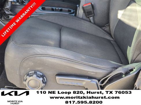 Used 2021 Jeep Wrangler Sport S image 26
