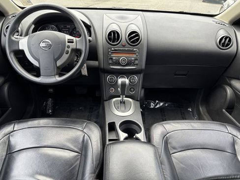 Used 2011 Nissan Rogue S image 22