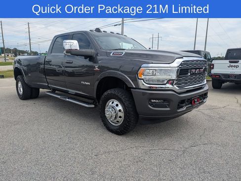 Used 2024 RAM 3500 Limited AWD/4WD image 2
