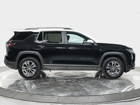 Used 2025 Chevrolet Equinox LT w/ Convenience Package II image 8