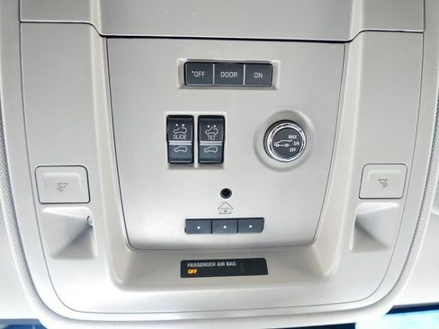 Used 2016 Chevrolet Tahoe LT AWD/4WD image 24