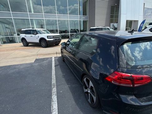 Used 2016 Volkswagen GTI S FWD image 8