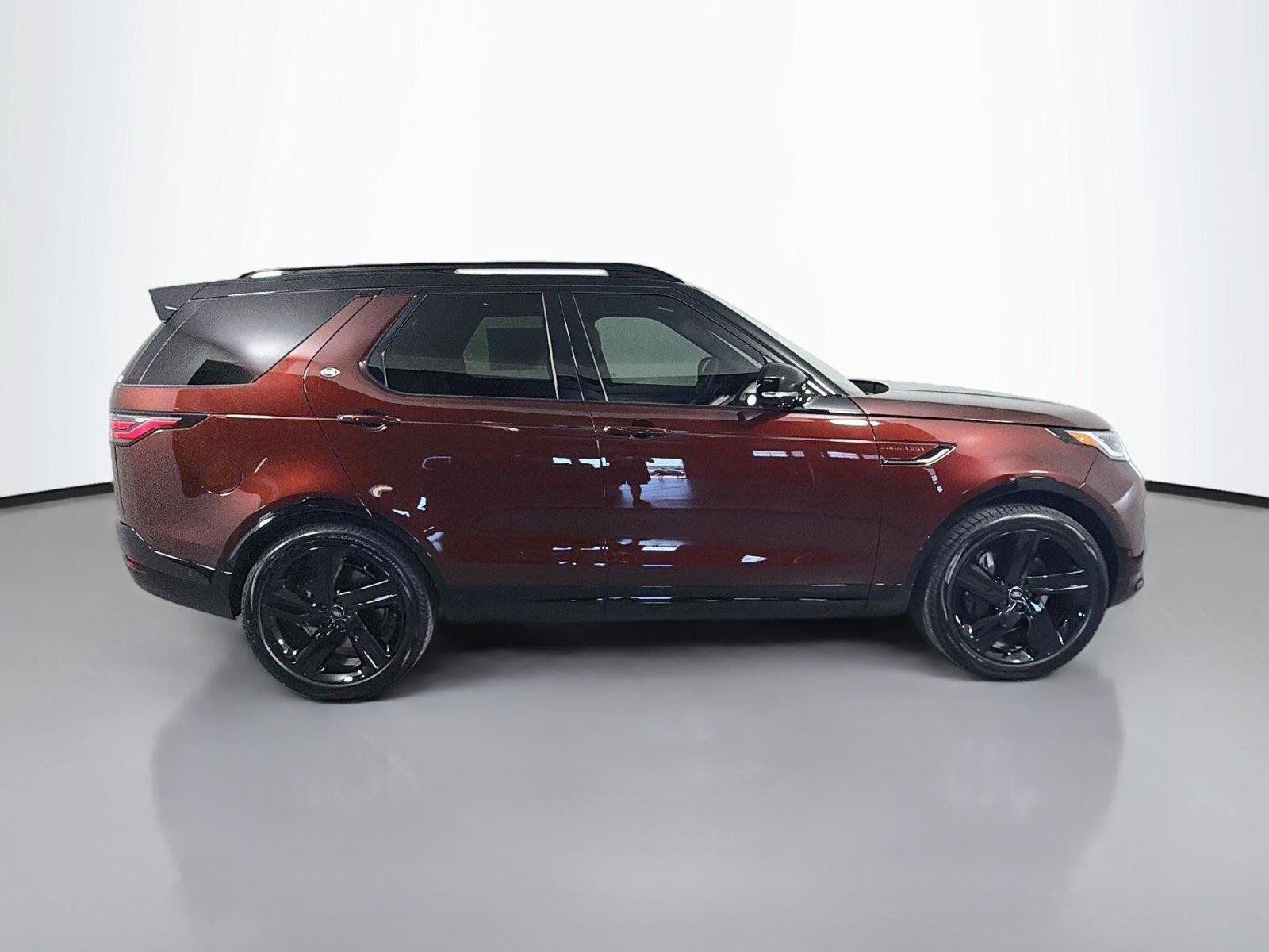 New 2026 Land Rover Discovery Limited Edition AWD/4WD image 4