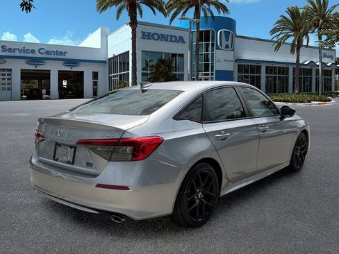 Used 2023 Honda Civic Sport image 8