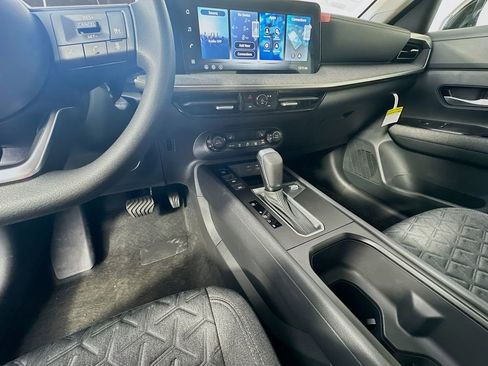 New 2026 Nissan Kicks SV w/ Cold Weather Package image 15