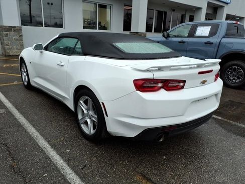 Used 2023 Chevrolet Camaro LT image 3
