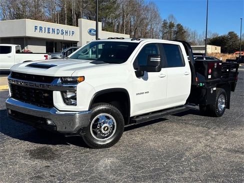Used 2022 Chevrolet Silverado 3500 LT w/ Convenience Package image 2
