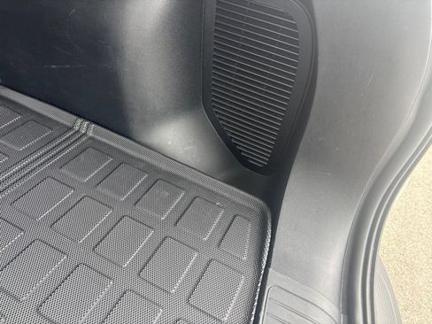 Used 2022 Ford Escape SE w/ Convenience Package FWD image 12