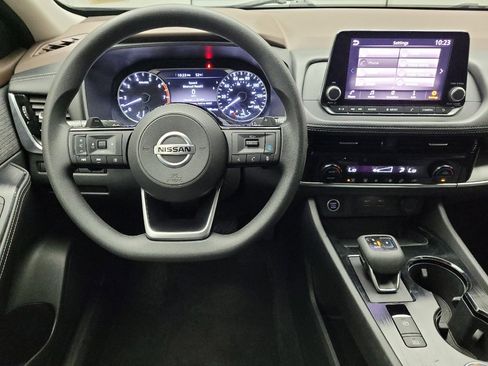 Used 2021 Nissan Rogue SV AWD/4WD image 22
