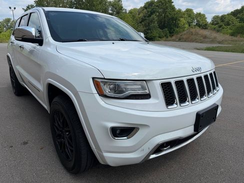 Used 2014 Jeep Grand Cherokee Overland AWD/4WD image 3