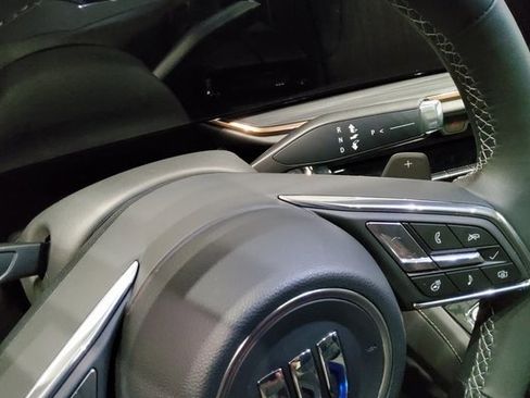 Used 2025 Buick Envision Avenir image 21