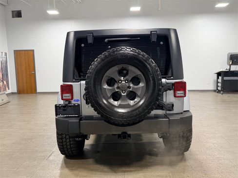 Used 2017 Jeep Wrangler Unlimited Sport image 5