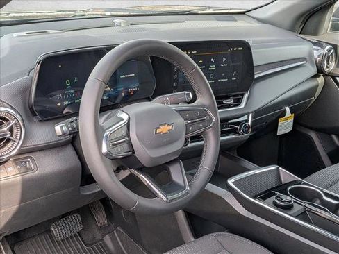 New 2026 Chevrolet Equinox LT w/ Safety and Technology Package image 3