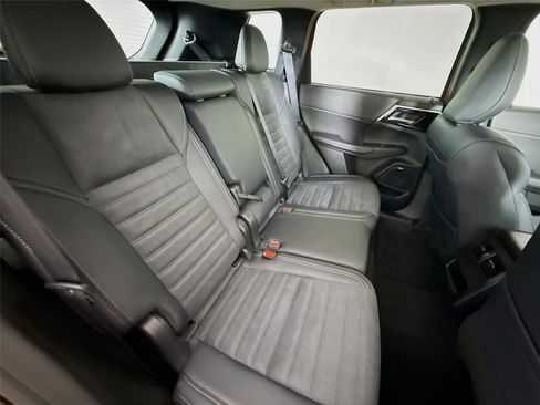 New 2026 Mitsubishi Outlander SE image 21