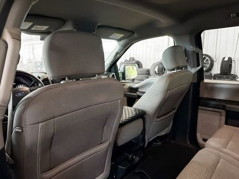 Used 2018 Ford F150 XLT w/ Equipment Group 302A Luxury AWD/4WD image 9
