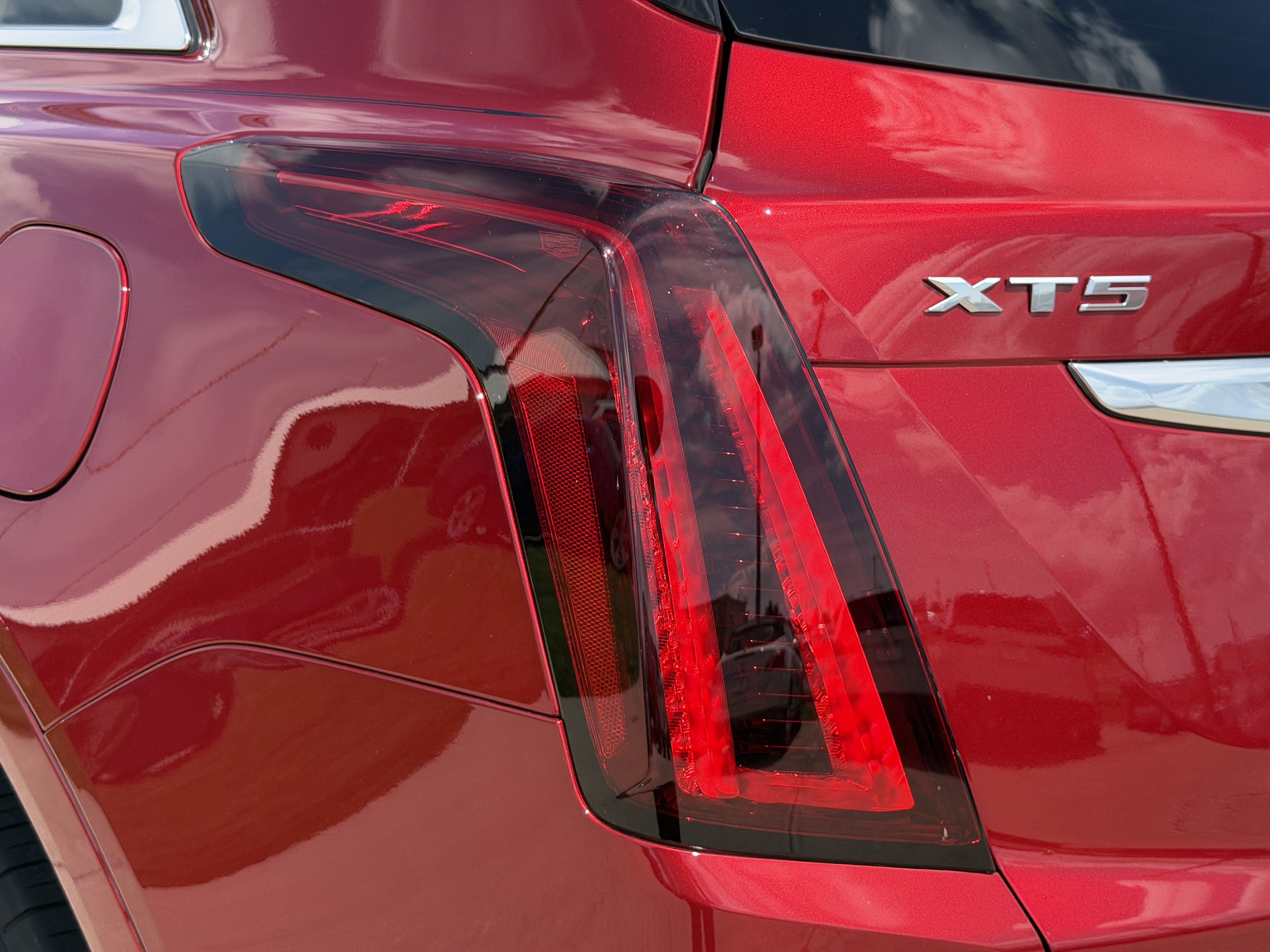 Certified 2024 Cadillac XT5 Premium Luxury FWD image 9
