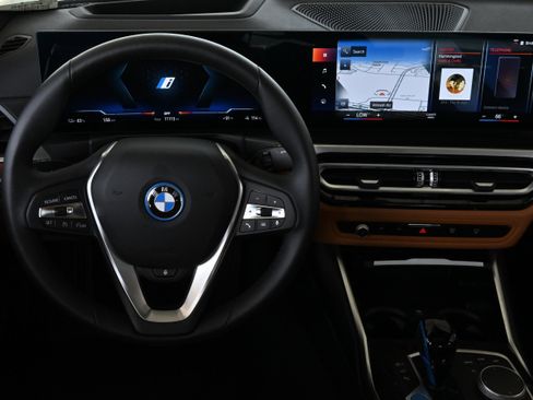 Certified 2023 BMW i4 eDrive35 w/ Premium Package RWD image 15