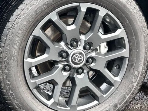 Used 2024 Toyota Sequoia Platinum image 15