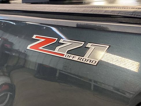 Used 2018 Chevrolet Colorado Z71 image 32