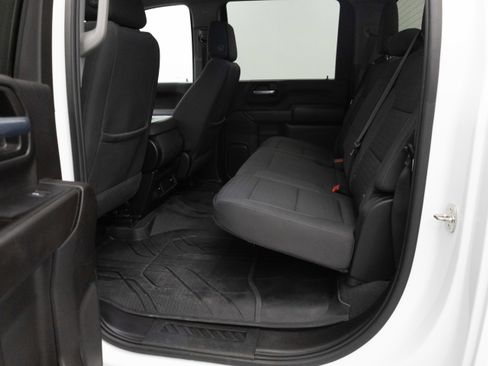 Used 2024 Chevrolet Silverado 2500 Custom w/ Custom Value Package image 29