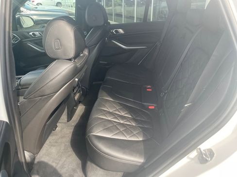 Used 2023 BMW X5 xDrive40i w/ Premium Package image 12