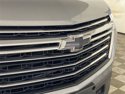 Certified 2023 Chevrolet Traverse LT w/ LT Premium Package image 38