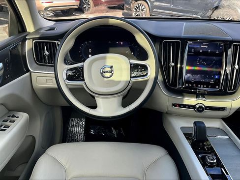 Certified 2023 Volvo XC60 B5 Plus w/ Climate Package image 5