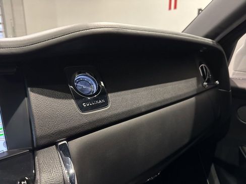 Used 2020 Rolls-Royce Cullinan AWD/4WD image 41