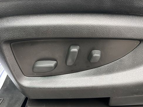 Used 2018 Chevrolet Silverado 1500 LT w/ LT Convenience Package image 16