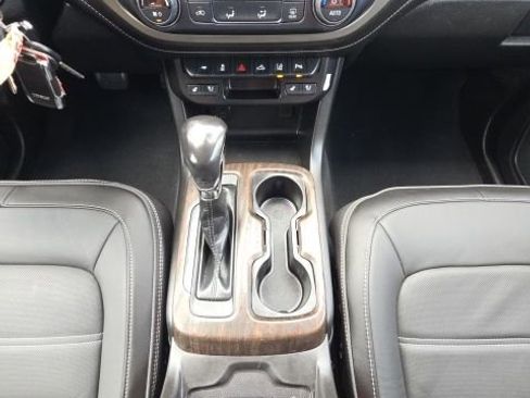 Used 2022 GMC Canyon Denali image 33