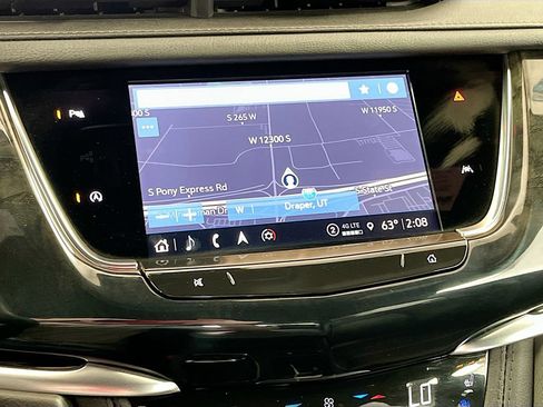 Used 2024 Cadillac XT6 Premium Luxury AWD/4WD image 13