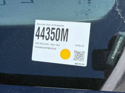 Used 2023 Mercedes-Benz GLB 250 image 4