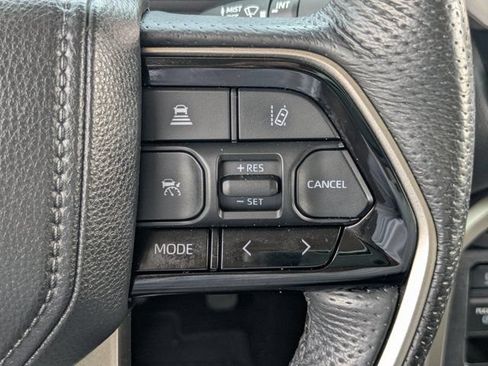 Used 2024 Toyota Tundra Limited AWD/4WD image 24