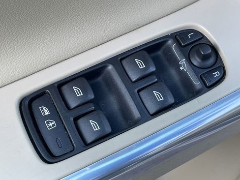 Used 2015 Volvo XC60 T6 Platinum image 30