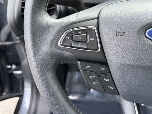 Used 2020 Ford EcoSport Titanium image 17