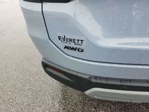 Used 2024 Honda Pilot TrailSport image 6