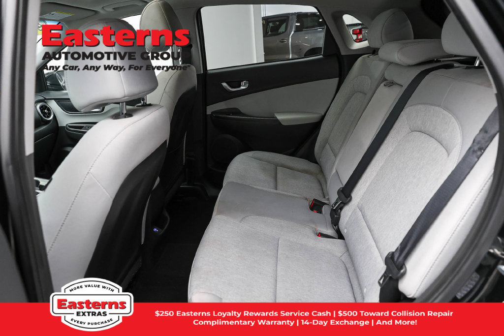 Used 2023 Hyundai Kona SEL FWD image 21