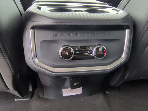 New 2027 Ford Expedition Max Active RWD image 39