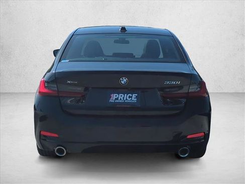 Certified 2025 BMW 330i xDrive Sedan w/ Convenience Package AWD/4WD image 7