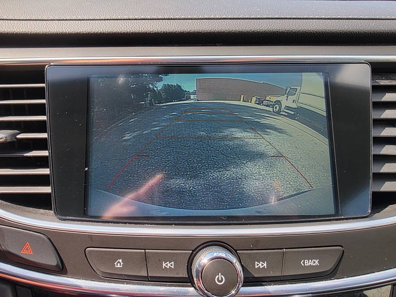 Used 2018 Buick LaCrosse Essence FWD image 23