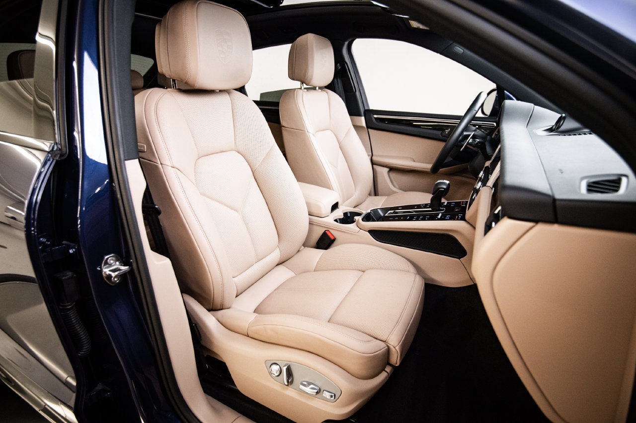 Certified 2026 Porsche Macan AWD/4WD image 29