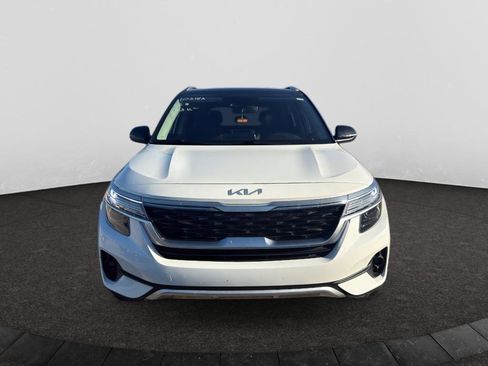 Used 2023 Kia Seltos S w/ Navigation Package image 2